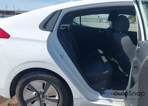 2018 Hyundai Ioniq Hybrid Blue z USA, uszkodzony, nr VIN KMHC65LC5JU091299